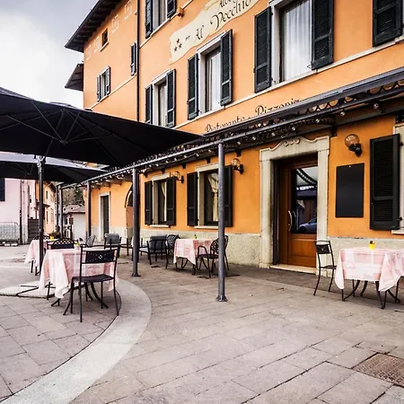 维奇奥宫殿酒店 3* Casto