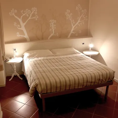 Al Vecchio Palazzo ホテル Casto