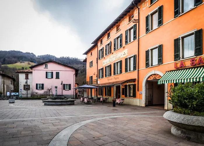 Al Vecchio Palazzo Hotel Casto